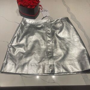 Metallic  Galeries Lafayette – WOW! Silver • Trendy • Chic • Statement • Boutiq